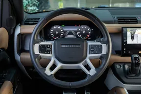 Land Rover Defender 110 2025