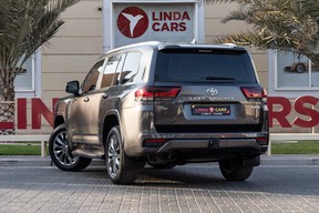 Toyota Land Cruiser 2024