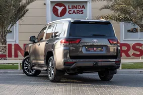 Toyota Land Cruiser 2024