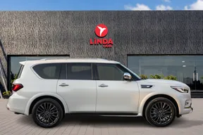 Infiniti QX80 2023