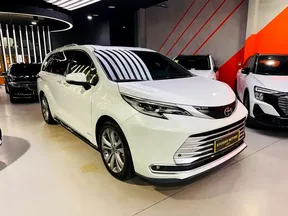 Toyota Sienna / Granvia 2025