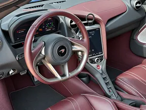 McLaren 720S 2022