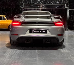 Porsche Cayman 718 GT4 2020