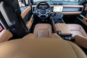 Land Rover Defender 110 2024