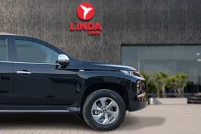 Mitsubishi Montero Sport 2024