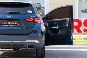 Mercedes-Benz GLA 200 2021