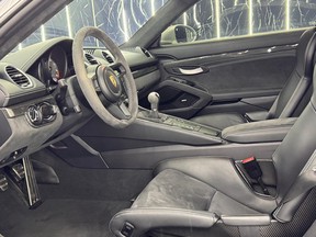 Porsche Cayman 718 GT4 2020