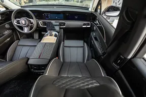 Hongqi E-HS9 2024