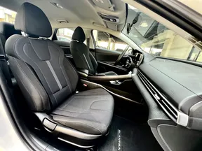 Hyundai Elantra / Avante 2025