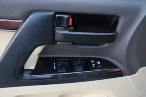 Toyota Land Cruiser 2017