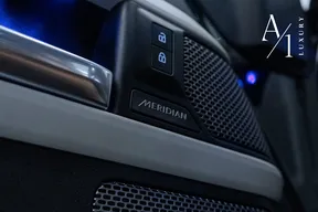 Land Rover Defender 90 2023