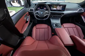 BMW 3 Series 318 2025