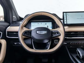 Geely Okavango 2025