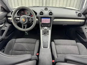 Porsche Cayman 718 GT4 2020