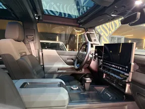 GMC Hummer EV 2024