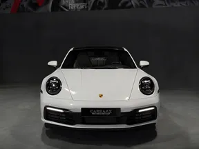 Porsche 911 Carrera 4 2023