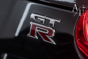 Nissan GT-R 2012