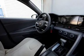 Hyundai Elantra / Avante 2023