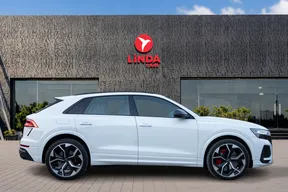 Audi RS Q8 2022