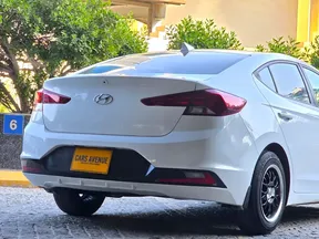 Hyundai Elantra / Avante 2020