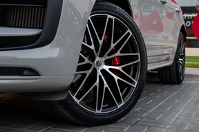 Porsche Macan S 2024