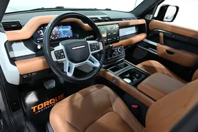 Land Rover Defender 130 2023