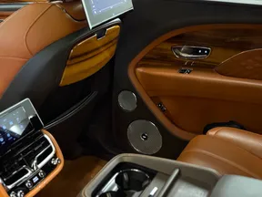 Bentley Bentayga 2023