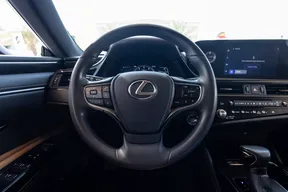 Lexus ES 350 2023