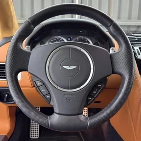 Aston Martin V8 Vantage 2014