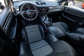 Porsche Cayenne GTS Coupé 2021