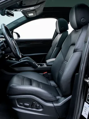 Porsche Cayenne GTS 2025