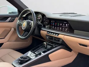 Porsche 911 Carrera 4 2023