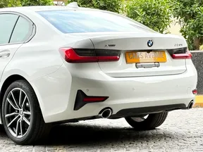 BMW 3 Series 330 2020