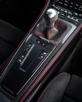 Porsche Cayman 718 GT4 2020