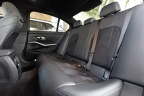 BMW 3 Series 330 2020