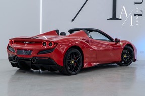 Ferrari F8 2021