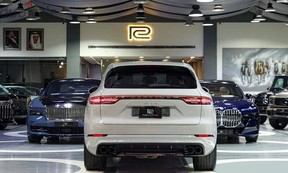 Porsche Cayenne 2022