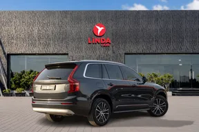 Volvo XC90 B5 2022