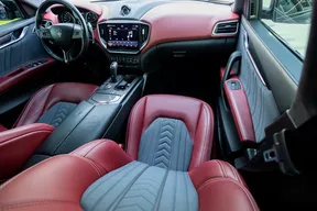 Maserati Ghibli 2021