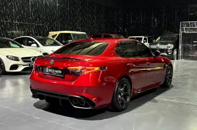 Alfa Romeo Giulia Quadrifoglio 2021