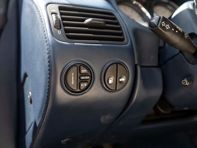 Aston Martin Vanquish S 2005