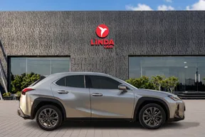 Lexus UX 200 2022
