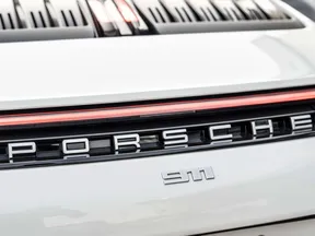 Porsche 911 Carrera 2025