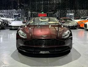Aston Martin DB11 2018