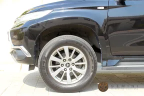 Mitsubishi Pajero Sport / Montero Sport / Shogun Sport 2019