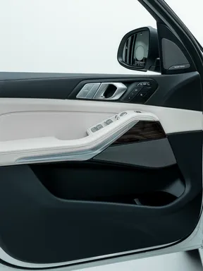 BMW X7 40 2025