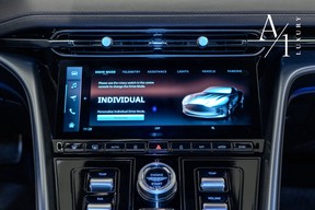 Aston Martin DB12 2024