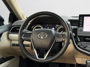 Toyota Camry 2024