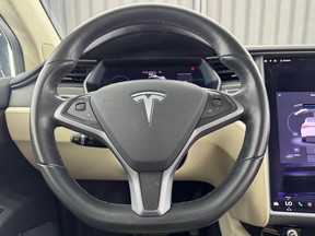 Tesla Model X 2018