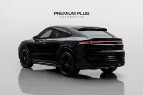 Porsche Cayenne GTS 2025